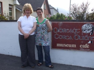 &Aacute; dereita, Luc&iacute;a Atencia