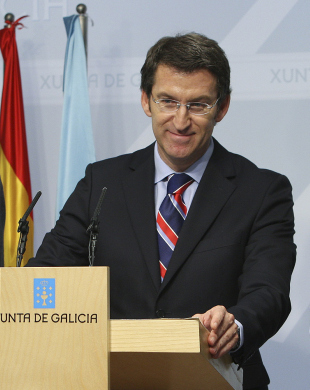 Consciente de que o novo decreto vai crear tensi&oacute;ns, Feijoo intenta transmitir unha imaxe de "mediador"