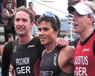 Podio masculino (G&oacute;mez Noya no centro)