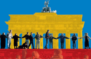 A Porta de Brandeburgo ser&aacute; un dos centros principais dos festexos / Imaxe: Mauerfall09.de