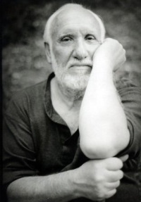 A s&uacute;a candidatura colleitou numerosos apoios do mundo da cultura galega