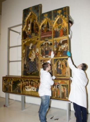 Colocaci&oacute;n do Retaule de la Mare de D&eacute;u de Sixena. (1363-75)