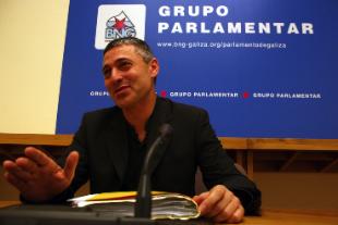 Lobeira cualificou o borrador do decreto como un "ataque sen precendetes" contra o idioma do pa&iacute;s