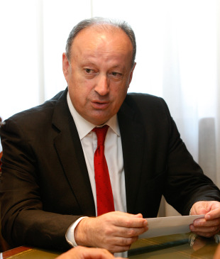 Louro comprometeuse a valorar o financiamento e execuci&oacute;n de alg&uacute;ns dos proxectos da RAG