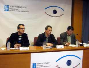 Call&oacute;n, Louzao e Costa, durante a conferencia de prensa