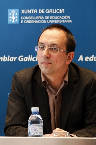 Lorenzo di que acepta todas as cr&iacute;ticas pero mant&eacute;n que o borrador &eacute; unha boa base para lograr o consenso