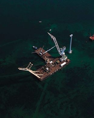 Parque e&oacute;lico no mar de Kattegat, en Dinamarca