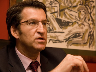 A incontest&aacute;bel vitoria de Feijoo nas elecci&oacute;ns de marzo conf&iacute;rmalle un liderado absoluto dentro do PPdeG