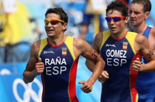 Ra&ntilde;a con G&oacute;mez Noya competindo en Beix&iacute;n