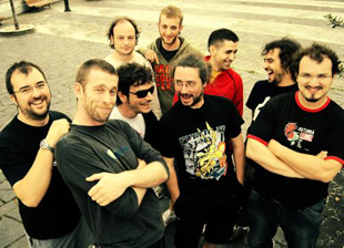 Lamatumb&aacute; en Ponferrada (16/06/07). Fonte: fotolog.com/lamatumba