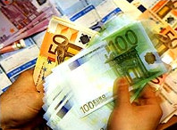 Logo de entrar en recesi&oacute;n (dous meses consecutivos en crecemento negativo), a econom&iacute;a espa&ntilde;ola encadeou outros dous trimestres en n&uacute;meros negativos