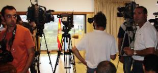 Expectaci&oacute;n creada ante a comparecencia de Touri&ntilde;o