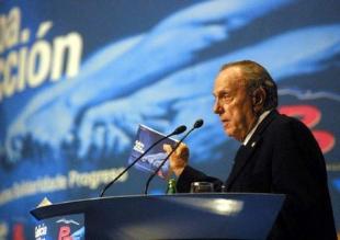 Manuel Fraga s&uacute;mase &aacute; precampa&ntilde;a electoral do PP