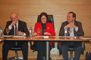 Os tres respons&aacute;beis de Pol&iacute;tica Ling&uuml;&iacute;stica