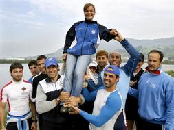 Pi&ntilde;eiro cos seus compa&ntilde;eiros