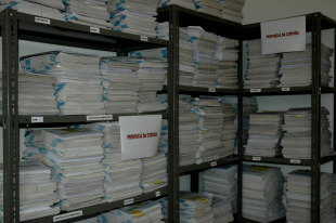 As enquisas, amoreadas nun cuarto da Consellar&iacute;a de Educaci&oacute;n