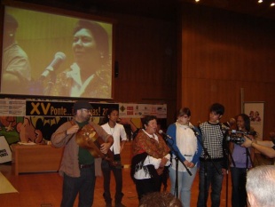 Lucinda, Lu&iacute;s Caruncho e regueifeiros