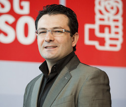 Pablo L&oacute;pez Vidal preg&uacute;ntalle ao Goberno se manter&aacute; a gratuidade da futura autov&iacute;a