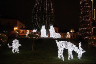 O consumo enerx&eacute;tico disp&aacute;rase nestas festas, as&iacute; como os residuos