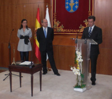 Touri&ntilde;o desexoulle sorte a Feijoo "na defensa dos intereses do pa&iacute;s"