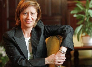 Elena Espinosa ve reforzado o seu ministerio, que agora tam&eacute;n ten competencias en Medio Ambiente