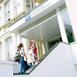 Tam&eacute;n se busca fomentar a mobilidade entre estudantes europeos