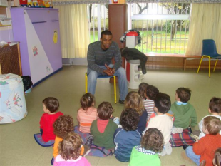 Actividade multicultural na Escola Infantil Santa Mar&iacute;a de Oza / Imaxe: Galescolas.net