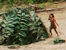 Unha muller, &aacute; beira do r&iacute;o Las Piedras, Per&uacute;