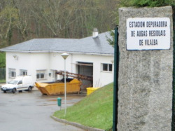 A depuradora &eacute; municipal e est&aacute; xestionada pola concesionaria Espina y Delf&iacute;n