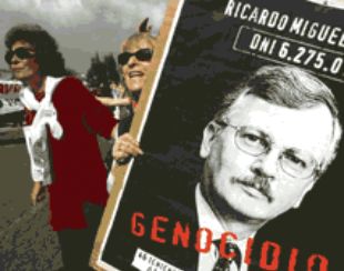 Pedindo a s&uacute;a extradici&oacute;n