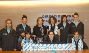 Marta Souto coa selecci&oacute;n galega absoluta feminina de taewkondo