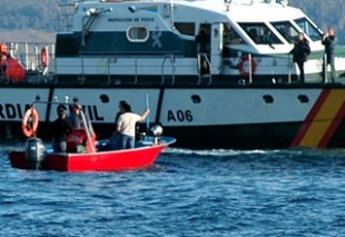 Aviso &aacute;s lanchas de que incorren en "delito de desobediencia"