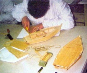 Obradoiro de carpinter&iacute;a, en Ribeira no 93