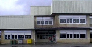 O colexio p&uacute;blico de Beariz mant&eacute;n o nome de Francisco Franco