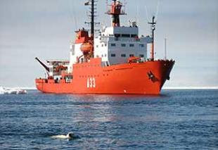 Buque Hesp&eacute;rides, dende onde estudan os cient&iacute;ficos