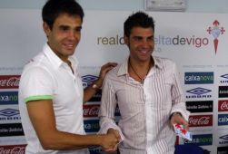 Oubi&ntilde;a entr&eacute;galle a Pereiro dous abonos de tempada para a s&uacute;a Fundaci&oacute;n