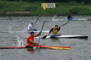 Carlos P&eacute;rez, remando