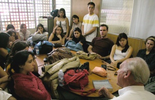 Os galegos son os mellor dotados para ensinar na lusofon&iacute;a