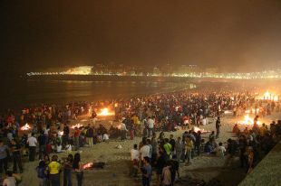 Un dos San Xo&aacute;ns m&aacute;is multitudinarios, o da Coru&ntilde;a / Flickr: efimera