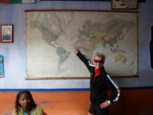 Antes da viaxe Jennifer sinalaba neste mapa o cami&ntilde;o que &iacute;a percorrer / Foto: Facebook