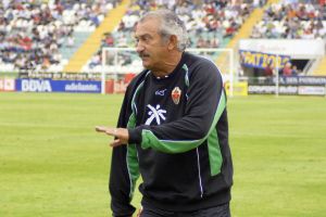 David Vidal dirixindo o Elche fronte o Celta, na &uacute;ltima xornada da Liga en 2&ordf;