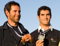 Ech&aacute;varri e Paz