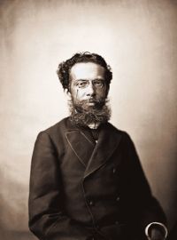 O acordo as&iacute;nase coincidindo co centenario da morte de Joaquim Maria Machado de Assis, na imaxe