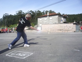 D&aacute;ndolle &aacute; billarda co pal&aacute;n en Xil (Mea&ntilde;o)