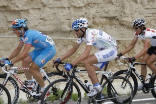 Gustavo C&eacute;sar Veloso correndo na 'Volta a Catalu&ntilde;a'