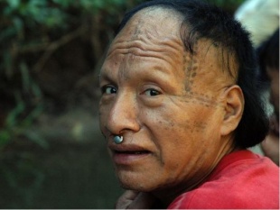 Home Mastanahua, do r&iacute;o Curanja, Peru / Foto: David Hill. Survival