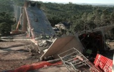 Tramo da obra siniestrado no Carbali&ntilde;o
