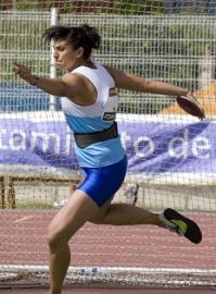 Mercedes de Santal&oacute;, lanzando o disco