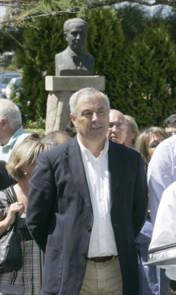 Os socialistas fixeron a s&uacute;a ofrenda a Castelao