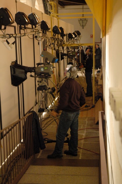 As c&aacute;maras da TVG estaban todas escondidas para non interferir no debate